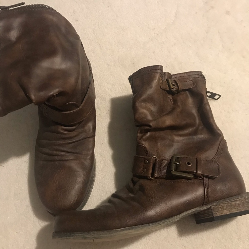 Perfect Fall Boots - Picture 2 of 3